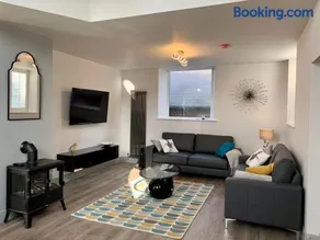 Wesleyan House - Image 2