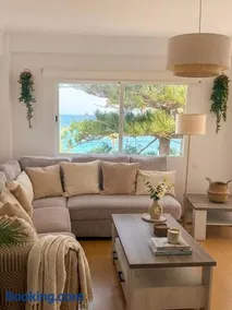 Apartment with views of the best beach in Albir - Image 2