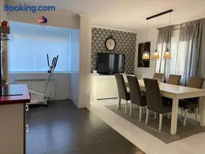 80 m2 recién reformado, acogedor y elegante. - Image 2
