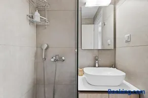 AURA - Deluxe Apartment - Image 4