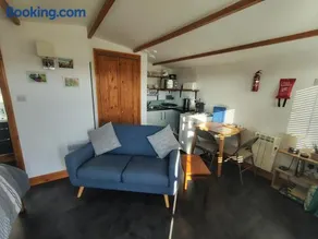 Butterfly Cabin - Image 4