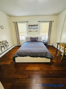 533F Nice apartment near Whole Foods, Brown University, Miriam Hospital - Image 4