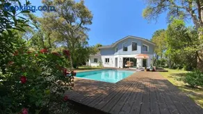 Villa L'Effet Mer, lux living by vineyard and beach - Image 1