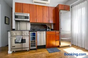 Gorgeous Three Bedroom West Village Townhouse - Image 4