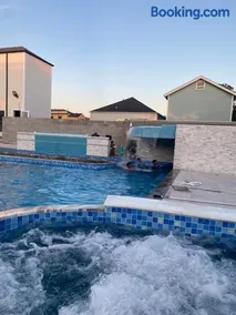 Blue Crawfish Boutique Hotel & Pool Bar - Image 2