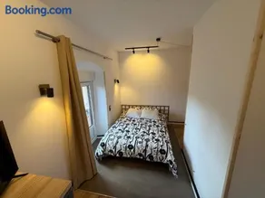 Lotila Flats Lastres - Image 1