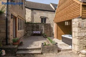 Finest Retreats - The Painswick Retreat - Image 5