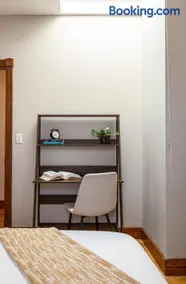 Downtown New Haven, Spacious Stay by Yale - AO Destinations - Image 4