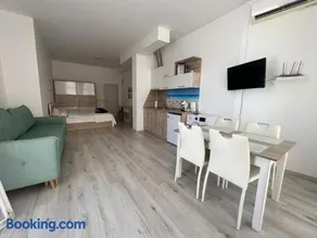 SEA Apartment Maria Balchik - Image 4