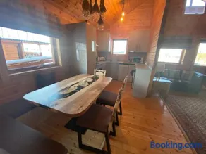 Pine Lodge - Image 3