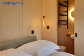 The Woods - Luxury cabin in a woodland setting - Image 3