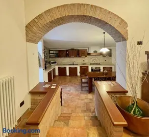 Chalet nella roccia da Marinella - Image 1