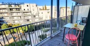 Studio lumineux avec terrasse et parking - Accès rapide Porte de Versailles - Image 2