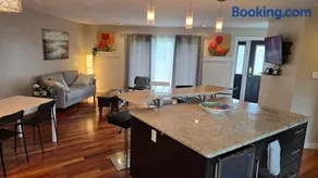 Fully Furnished, Spacious 4BR Family Home - Wine Fridge, Patio, Corporate Housing - Image 2