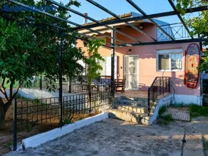 Marathon Coast Home - 2BR - Private Yard by ΜΡS - Image 1
