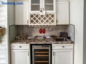 New! Kelleys Island Condo - Image 3