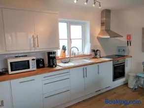 AnchorageWells Harbour Apartment - Image 3