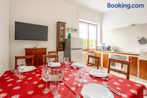 Lussuosa Suite in Montagna con WIFi e Netflix - Image 3