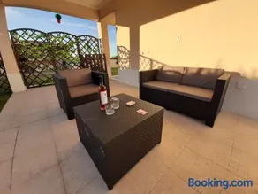 Spacious house in Aldeia dos Pinheiros with pool - Image 2