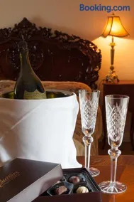 Mills Inn - Image 3