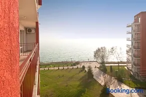 Marina and Panorama Apartments - Image 2
