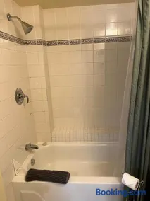 Wildflower Suite - Image 5