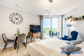 Apartament przy plaży z balkonem i widokiem na morze - Image 3