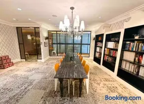 Stay at SMR Poblacion Makati - Image 2