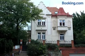 Historic Villa Apartments - Image 4