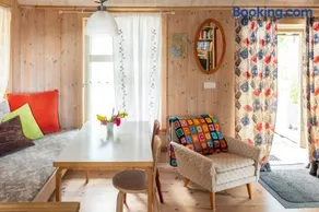 Sustainable and soulful close to lake - Image 2