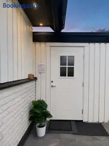Bright & Cozy Ground Floor Apartment in Hässleholm - Image 1