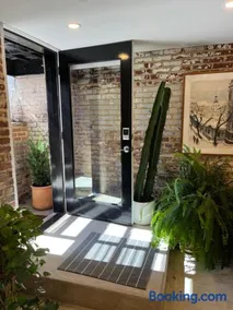 Chic Urban Pied a Terre in Heart of DC - Image 4