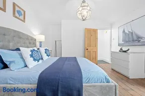 Art TownHouse Manchester - Image 4