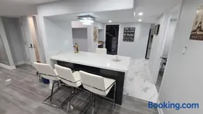 Luxury 2-Bedrooms Unit With Wifi, Ldr & Parking. - Image 5