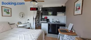 Darmaillacq Studio avec balcon, parking, Netflix - Image 3