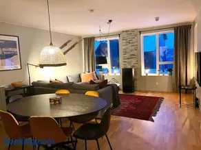 Ski-in Flat for 8 with Sauna - Image 2