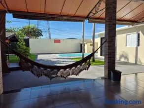 Casa com piscina em Maringá - Image 1