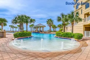 Three Bedroom Corner Condo with Gulf View Balcony - Image 2