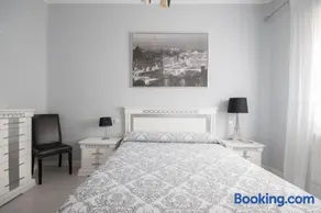 Apartamento 6 Mirasierras - Image 2