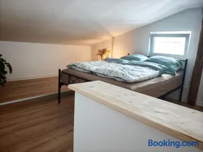 City Tiny House - Image 1