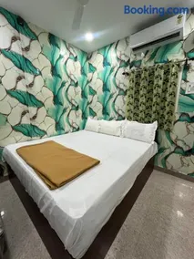 SSD Rooms and Lodge - Image 5
