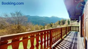 Warm chalet with a nice exterior in Les Marécottes - Image 2