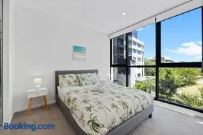 Bright And Spacious 2b2b With 2 Parkings | Gym - Image 3