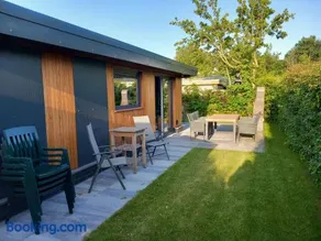 Luxe Recreatie Bungalow NO 10 - Image 1
