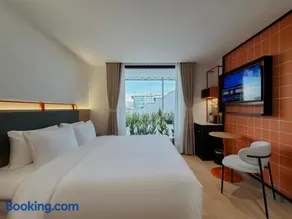 The Signature Boutique Hotel Saigon - Image 1