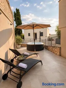 VILLA POP Apartments Crveni Vrh - Image 1