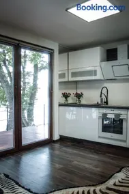 Golden Beach Apartment - Image 5