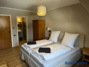 Hotel Zur Erholung - Image 1