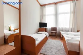 Szilagyi Hotel&Restaurant - Image 2