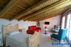 RA Hotel - Image 3